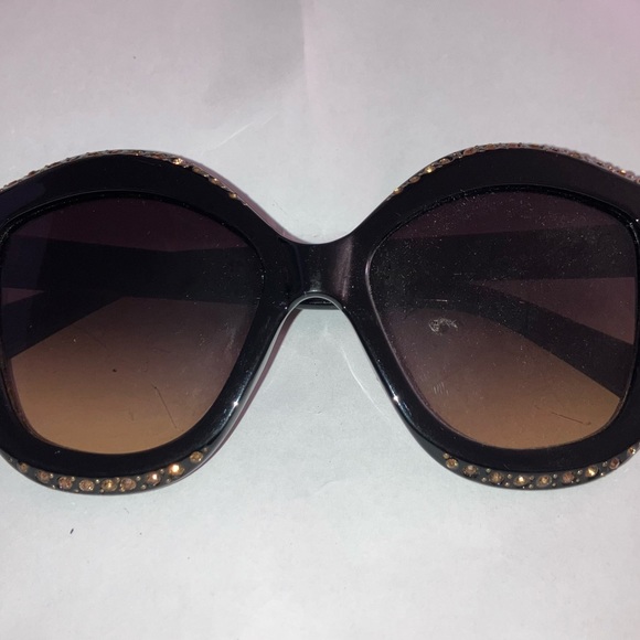Oversized Cat Eye sunglasses - Picture 2 of 3